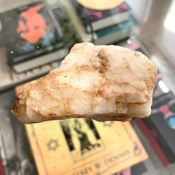 Medium Raw White Quartz Crystal Home Decor - Manifestation Spirituality Tool - Picture 3 of 5